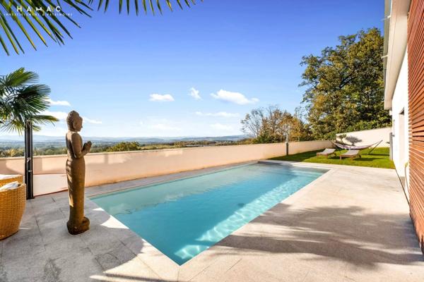 NOUVEAUTÉ – Limonest Centre - Villa d’Exception de 360 m² sur Terrain Arboré de 1 029 m² avec Piscine et Prestations Haut de Gamme