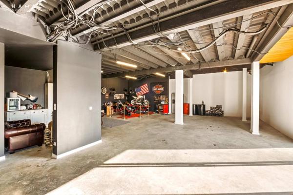 NOUVEAUTÉ – Limonest Centre - Villa d’Exception de 360 m² sur Terrain Arboré de 1 029 m² avec Piscine et Prestations Haut de Gamme