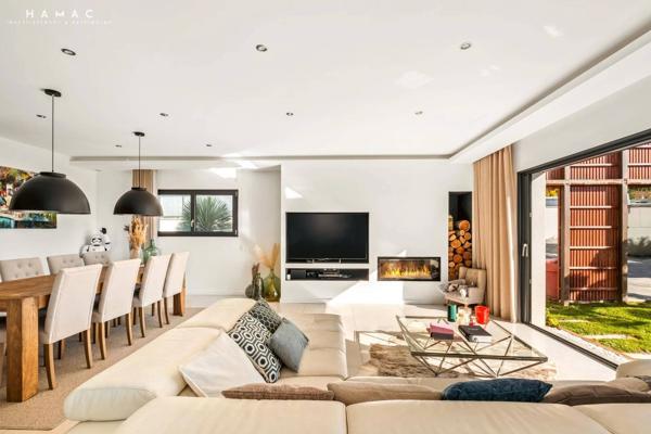 NOUVEAUTÉ – Limonest Centre - Villa d’Exception de 360 m² sur Terrain Arboré de 1 029 m² avec Piscine et Prestations Haut de Gamme