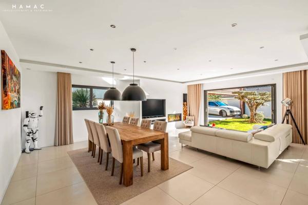 NOUVEAUTÉ – Limonest Centre - Villa d’Exception de 360 m² sur Terrain Arboré de 1 029 m² avec Piscine et Prestations Haut de Gamme