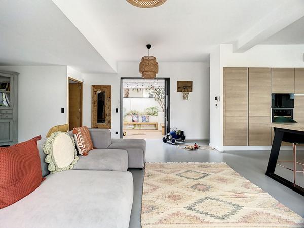 UNIQUE ! maison récente, haut de gamme -alliance parfaite du confort et du design