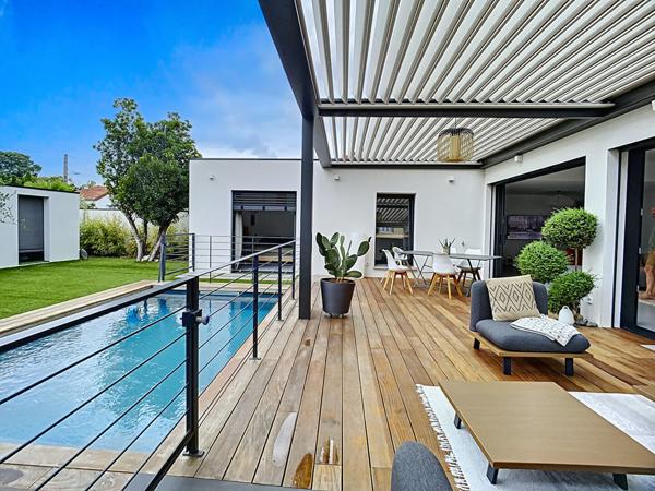 UNIQUE ! maison récente, haut de gamme -alliance parfaite du confort et du design