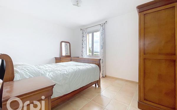Maison à vendre    4 pièces • 121 m2 Saint-Raphaël