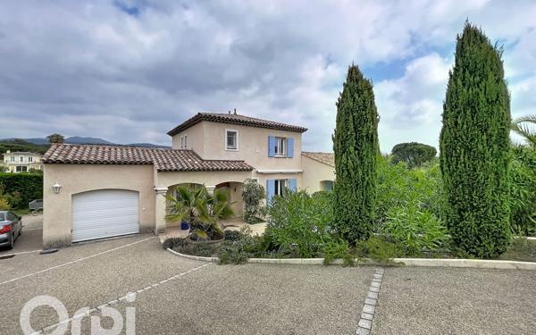 Maison à vendre    4 pièces • 121 m2 Saint-Raphaël