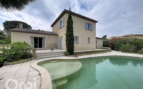 Maison à vendre    4 pièces • 121 m2 Saint-Raphaël