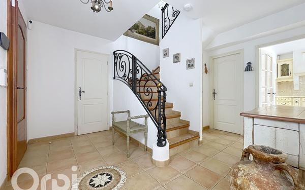 Maison à vendre    4 pièces • 121 m2 Saint-Raphaël