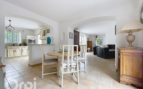 Maison à vendre    4 pièces • 121 m2 Saint-Raphaël