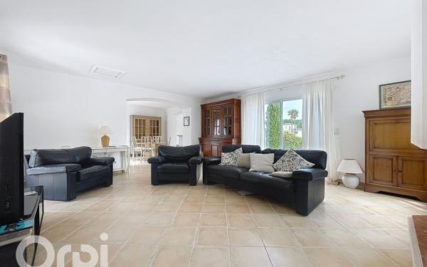 Maison à vendre    4 pièces • 121 m2 Saint-Raphaël