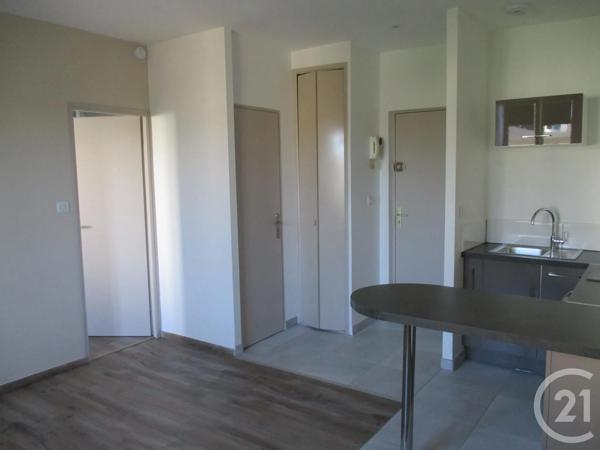 Appartement F2 à vendre  2 pièces - 35 m 2   VITTEL  - 88