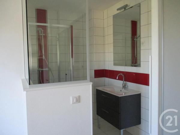 Appartement F2 à vendre  2 pièces - 35 m 2   VITTEL  - 88