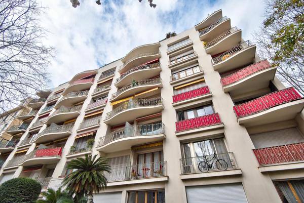 Appartement F3 à vendre  3 pièces - 127,05 m2 NICE - 06