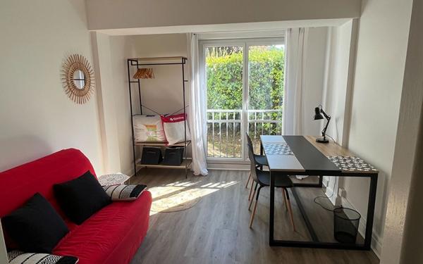 Appartement à louer    1 pièce • 14,72 m2 Versailles