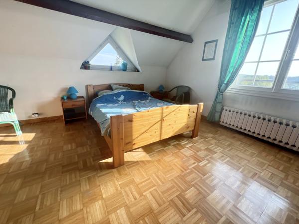 maison familiale 153 m2 sur sous-sol total et 1022 m2