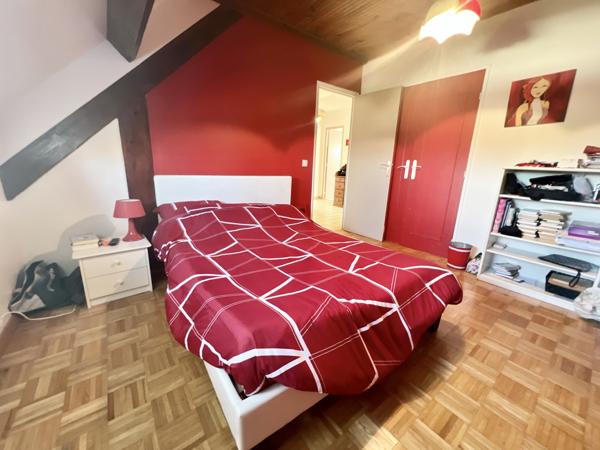 maison familiale 153 m2 sur sous-sol total et 1022 m2