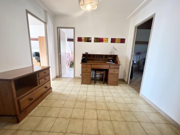 maison familiale 153 m2 sur sous-sol total et 1022 m2