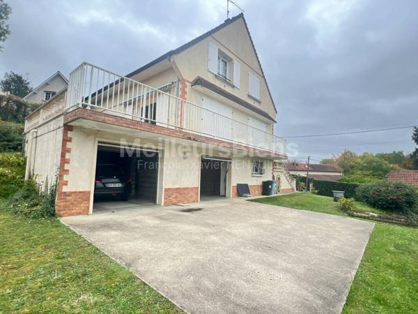maison familiale 153 m2 sur sous-sol total et 1022 m2