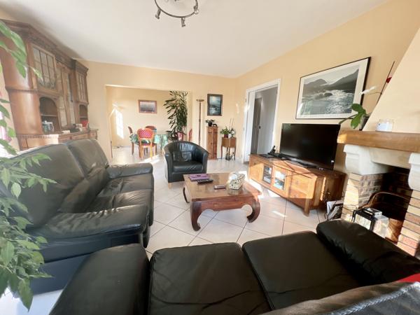 maison familiale 153 m2 sur sous-sol total et 1022 m2