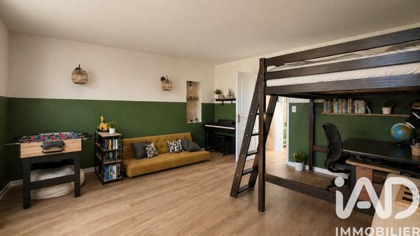 Maison à vendre 5 pièces 143 m² Peyrolles-en-Provence
