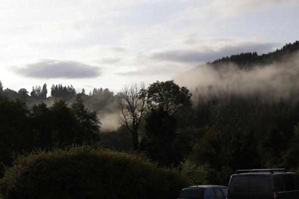 terrain constructible de 1030 m², viabilisé et vue dominante