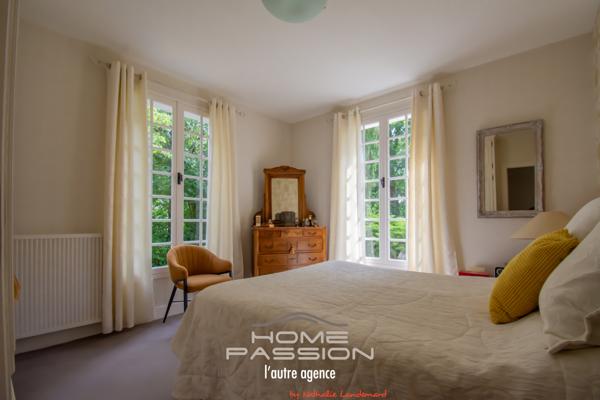 Maison
                                                                                                                                                                                                                                                                                                                        7 pièce(s)                                                                                                                                                                                                          5 chambre(s)