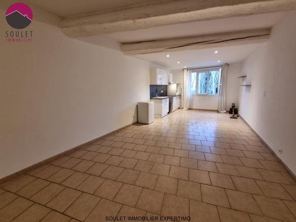 Bédoin (84410) Grand T2 centre ville Bedoin