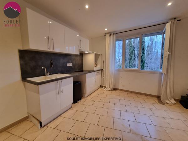 Bédoin (84410) Grand T2 centre ville Bedoin