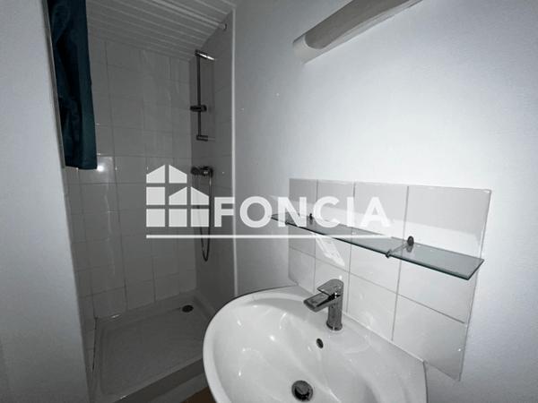 Location Appartement 2 pièces 27.5 m² - 54 RUE SOLFERINO Perigueux 24000