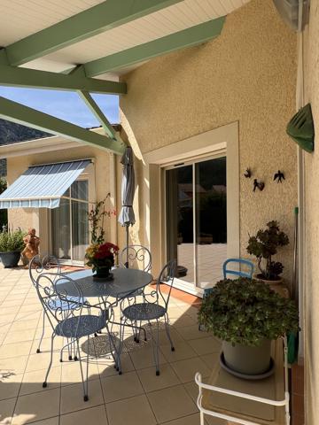 Foix (09000) EXCLUSIVITE - Tarascon sur Ariege - Maison d'architecte 4 faces de 135 m2 de plain pied sur terrain de 650m2