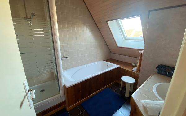 Maison à vendre    5 pièces •  Séné