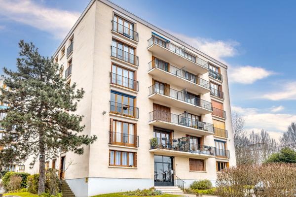 Studio 32 m² avec parking