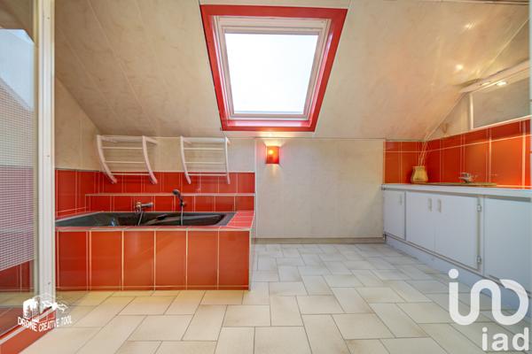 Maison à vendre 8 pièces 215 m² Bertrange