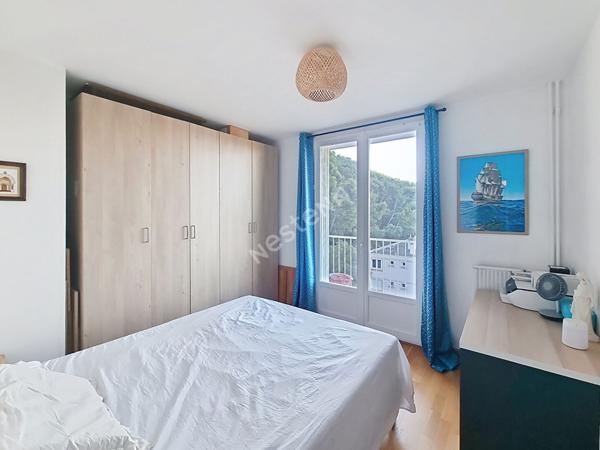 TOULON OUEST Beau T4 lumineux avec parking privatif