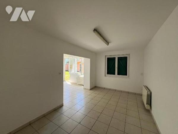A vendre - Maison d'habitation à rénover - Bias 

À vendre à Bias (40170), maison à usage d'h...