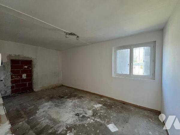 A vendre - Maison d'habitation à rénover - Bias 

À vendre à Bias (40170), maison à usage d'h...