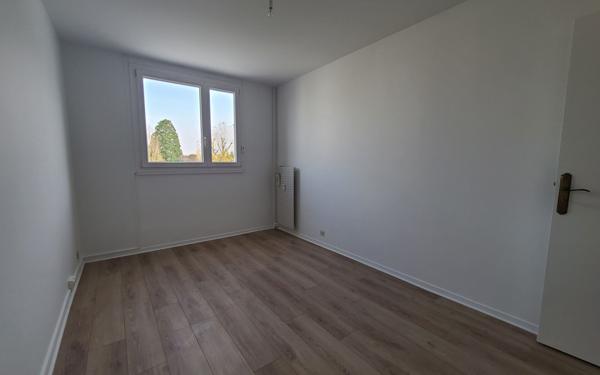 Appartement à louer    4 pièces • 95,25 m2 Vernon