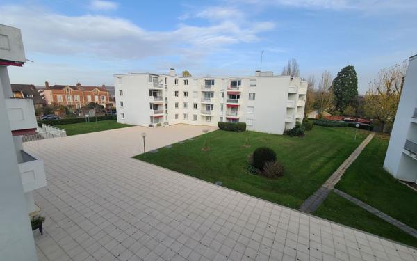 Appartement à louer    4 pièces • 95,25 m2 Vernon