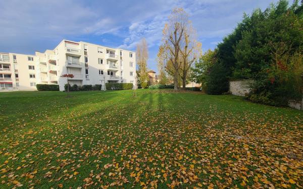 Appartement à louer    4 pièces • 95,25 m2 Vernon