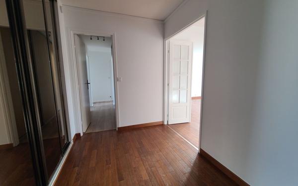 Appartement à louer    4 pièces • 95,25 m2 Vernon
