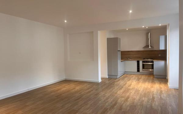 Appartement à vendre    4 pièces • 105 m2 Cluses