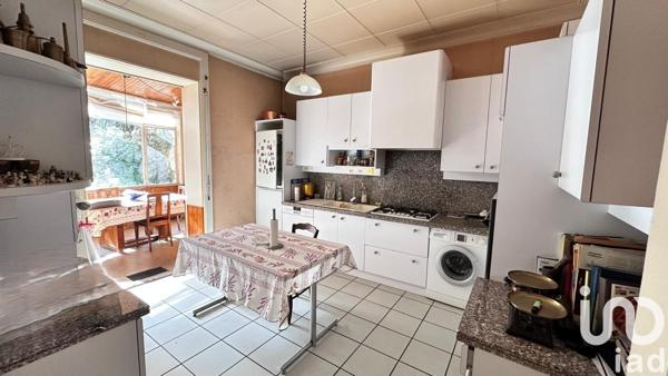 Maison de ville 8 pièces de 244 m² à Lyon (69003)