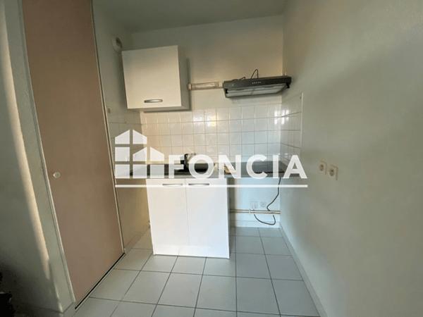 Location Appartement 2 pièces 42.06 m² - RCE LE CLOS DE LA FONDERIE - BAT C - APPT C303, 24 RUE RENE GOBLET Talence 33400