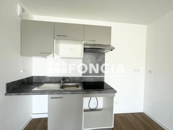 Location Appartement meublé 3 pièces 71.2 m² - 1 RUE JEAN RAYMOND GUYON Lormont 33310