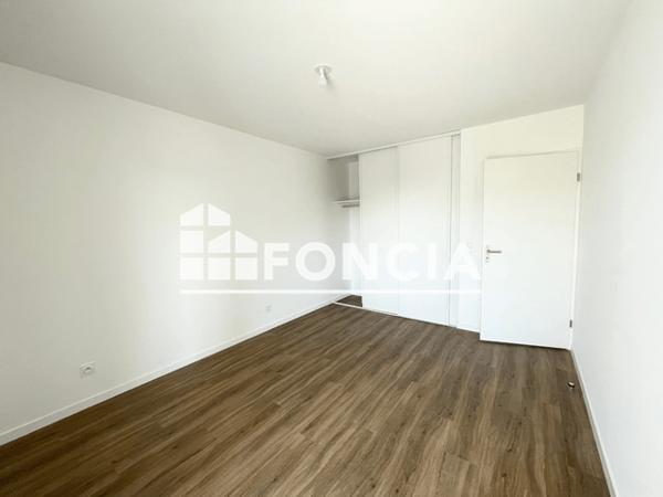 Location Appartement meublé 3 pièces 71.2 m² - 1 RUE JEAN RAYMOND GUYON Lormont 33310