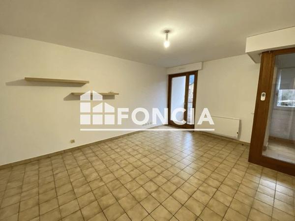 Location Appartement 3 pièces 67.3 m² - PLACE DE LA FONTAINE Perrignier 74550