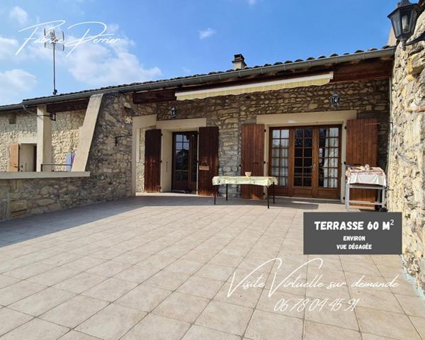 Maison en pierre avec Piscine et Terrain