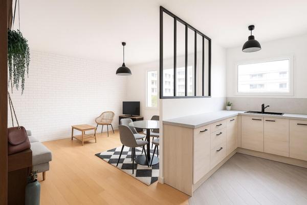 Charmant 2 pièces avec balcon et parking