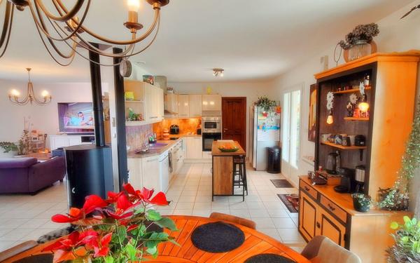 Maison à vendre    4 pièces •  Saulzais-le-Potier