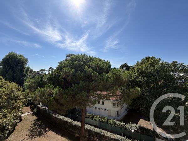 Appartement T1 à vendre  1 pièce - 27,45 m 2   VAUX SUR MER  - 17
