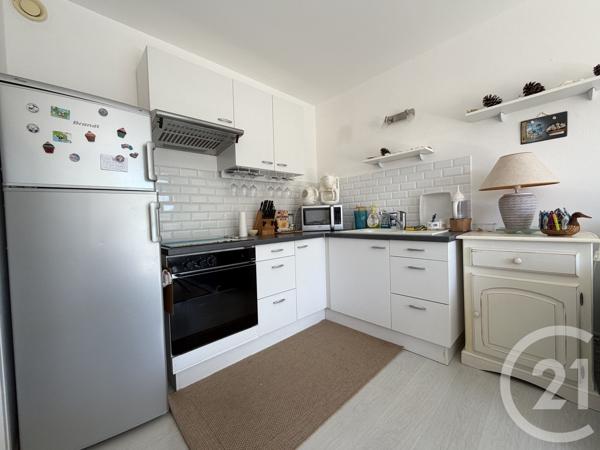 Appartement T1 à vendre  1 pièce - 27,45 m 2   VAUX SUR MER  - 17