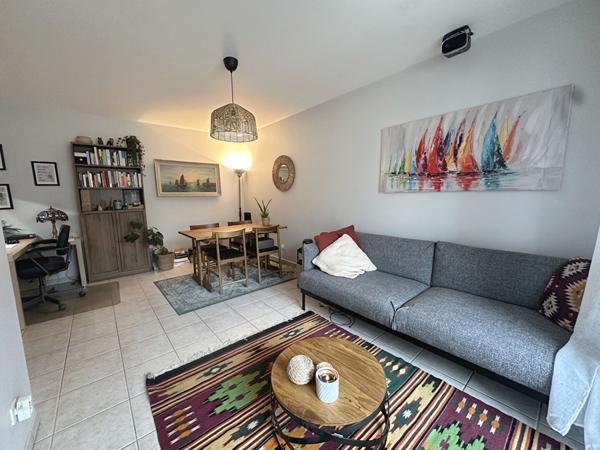 Appartement T2 Villeurbanne, Bellecombe limite Lyon 6, 48m² , balcon, cave, garage